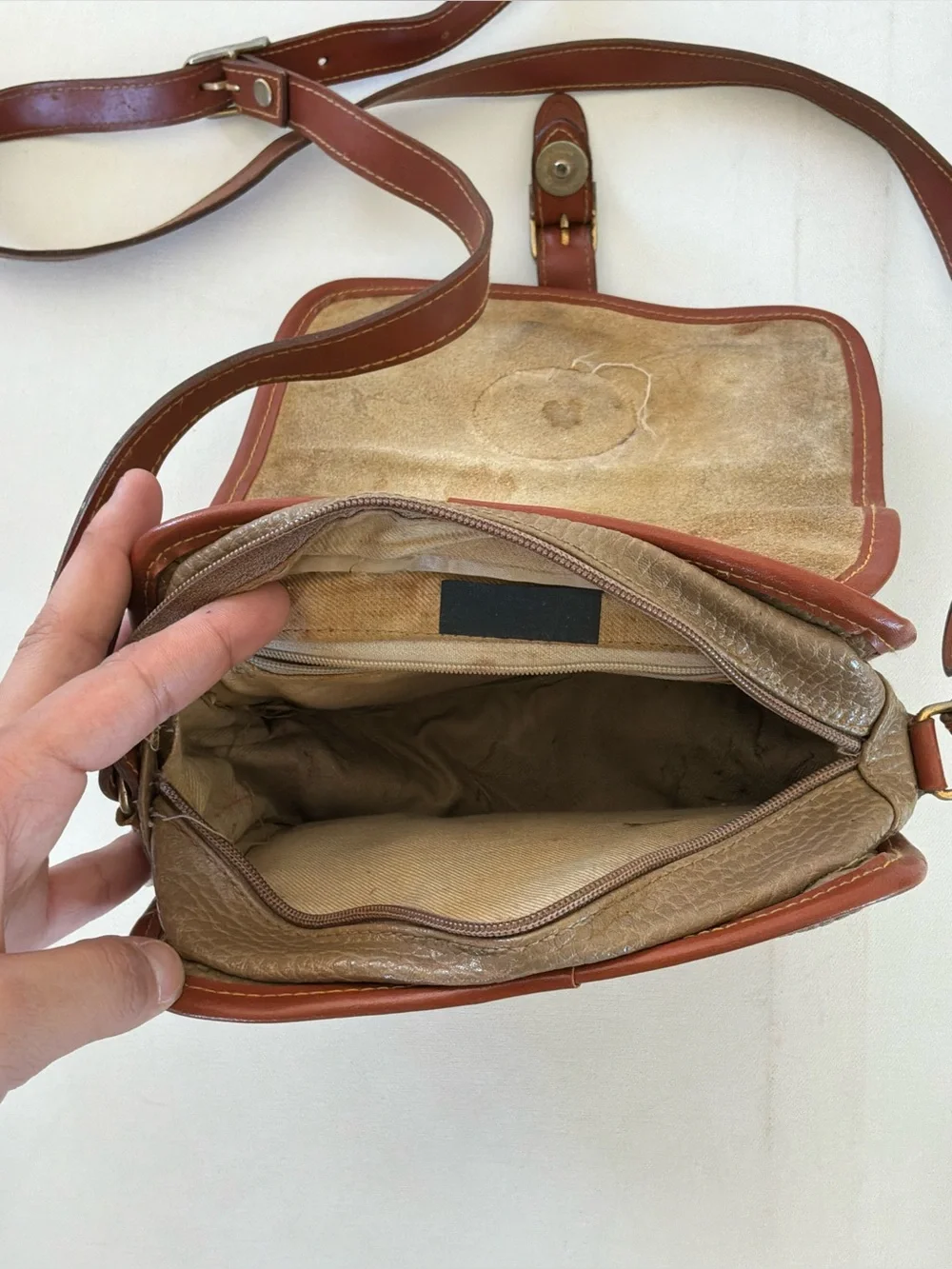 Vintage Dooney & Bourke Leather AWL Taupe & British Tan Crossbody Shoulder Bag
